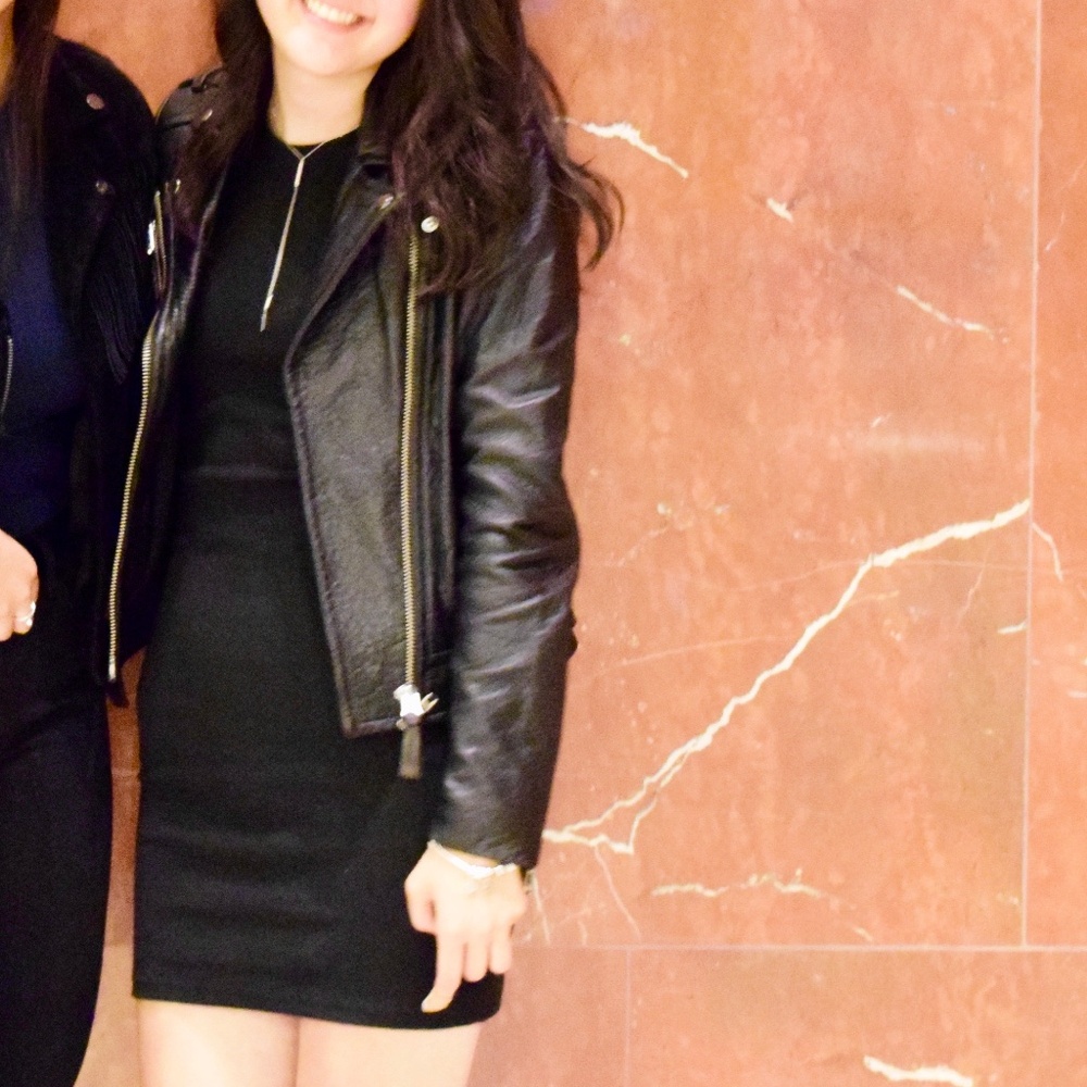 Aritzia Wilfred Black Crew Neck Dress